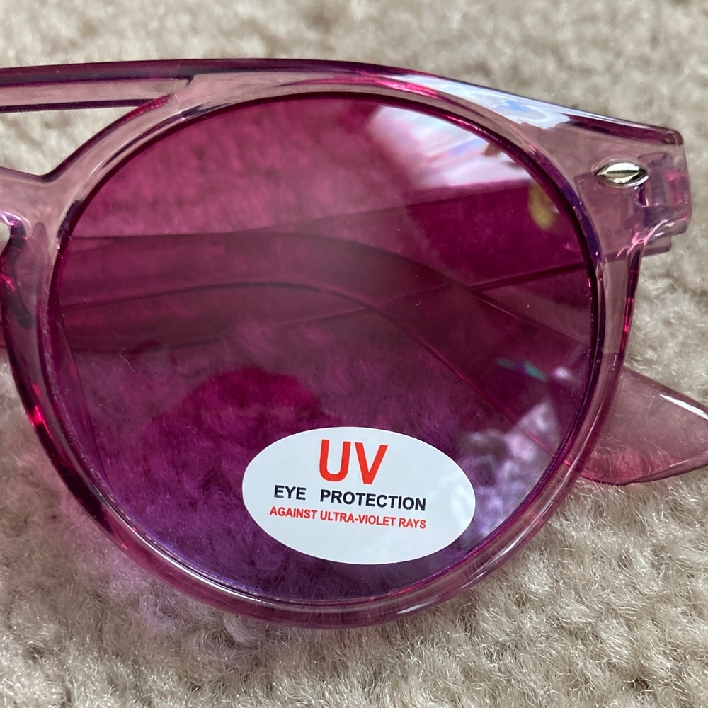 💝Valentine's Day Purple Pink Ombre Sunglasses Translucent Plastic - Picture 3 of 7